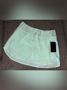 Women’s etonic Skort